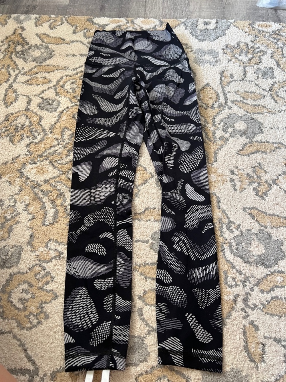 lululemon athletica Black & Gray Patterned Leggings